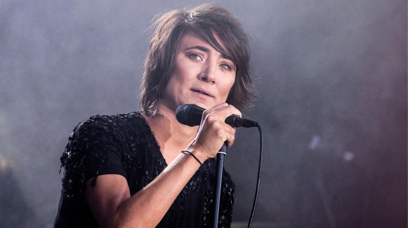 Земфира прервала молчание и обратилась к поклонникам Земфира прервала молчание и обратилась к поклонникам