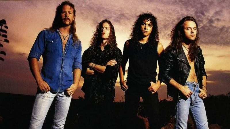 Metallica готовит сюрприз к тридцатилетию “черного альбома” осенью Metallica готовит сюрприз к тридцатилетию “черного альбома” осенью