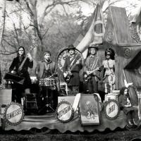 Компакт-диск The Raconteurs / Consolers Of The Lonely (CD)