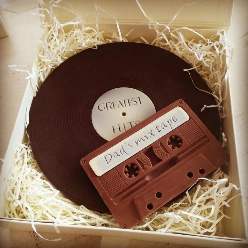 Уникальный винил: послушал и съел, кондитерский винил из шоколада