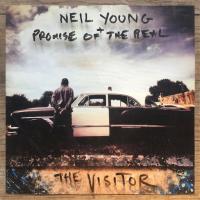Виниловая пластинка Neil Young + Promise Of The Real / The Visitor (2LP)