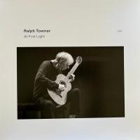Виниловая пластинка Ralph Towner / At First Light (1LP) Виниловая пластинка Ralph Towner / At First Light (1LP)